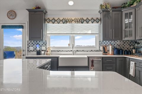 Tiny photo for 1189 Deerfield Way, LaFollette, TN 37766 (MLS # 1334311)