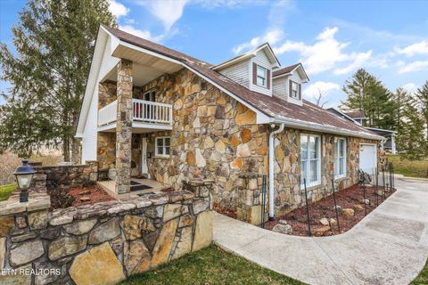 Tiny photo for 1189 Deerfield Way, LaFollette, TN 37766 (MLS # 1334311)