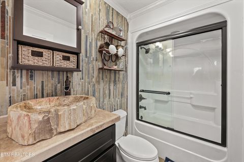 Tiny photo for 1189 Deerfield Way, LaFollette, TN 37766 (MLS # 1334311)