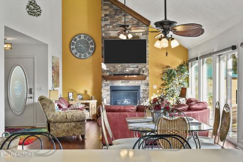 Tiny photo for 1189 Deerfield Way, LaFollette, TN 37766 (MLS # 1334311)