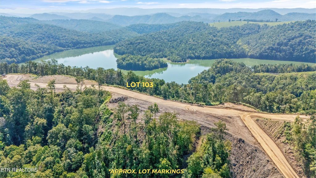 Photo of 103 Sommet Ridge East, Tazewell, TN 37879 (MLS # 1312872)