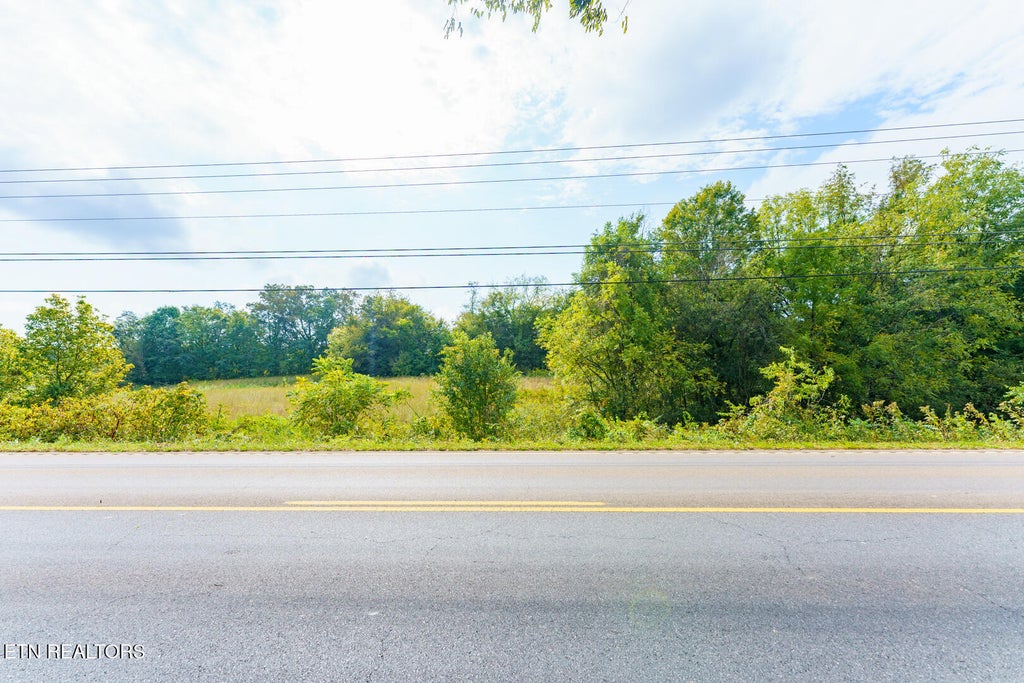 Photo of Boyds Creek Hwy, Sevierville, TN 37876 (MLS # 1359182)