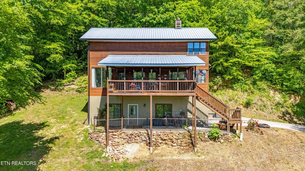Photo of 1738 Mountain Shores Rd, New Tazewell, TN 37825 (MLS # 1339281)