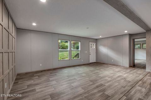 Tiny photo for 722 Posey Rd, Etowah, TN 37331 (MLS # 1317812)