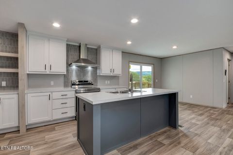Tiny photo for 722 Posey Rd, Etowah, TN 37331 (MLS # 1317812)