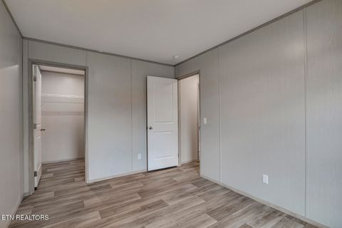 Tiny photo for 722 Posey Rd, Etowah, TN 37331 (MLS # 1317812)