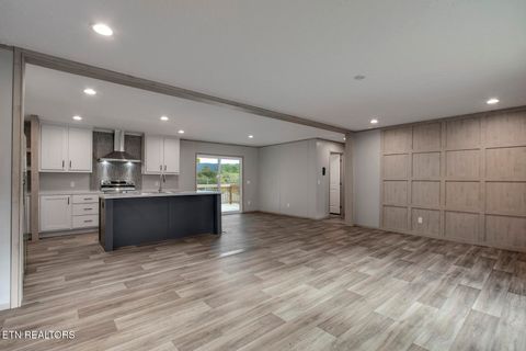 Tiny photo for 722 Posey Rd, Etowah, TN 37331 (MLS # 1317812)