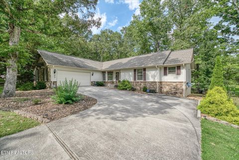 Photo of 138 Baltusrol Rd, Crossville, TN 38558 (MLS # 1333329)