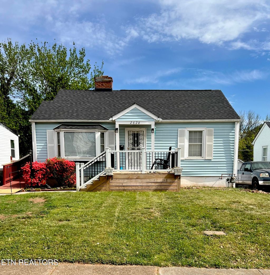 Photo of 2628 Linden Ave, Knoxville, TN 37914 (MLS # 1337750)