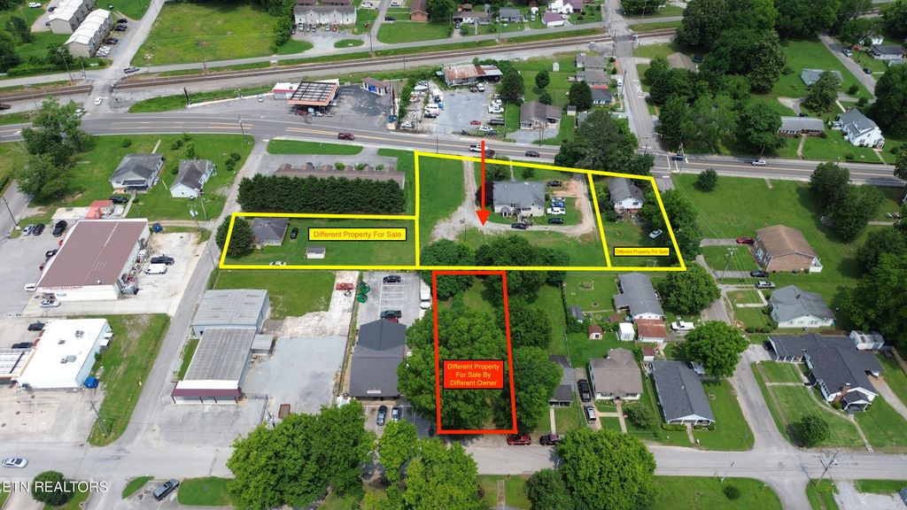 Photo of 570 Market St, Dayton, TN 37321 (MLS # 1305121)