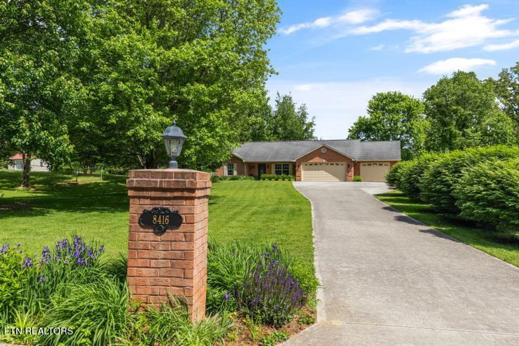 Photo of 8416 Ridgeland Drive, Corryton, TN 37721 (MLS # 1299850)