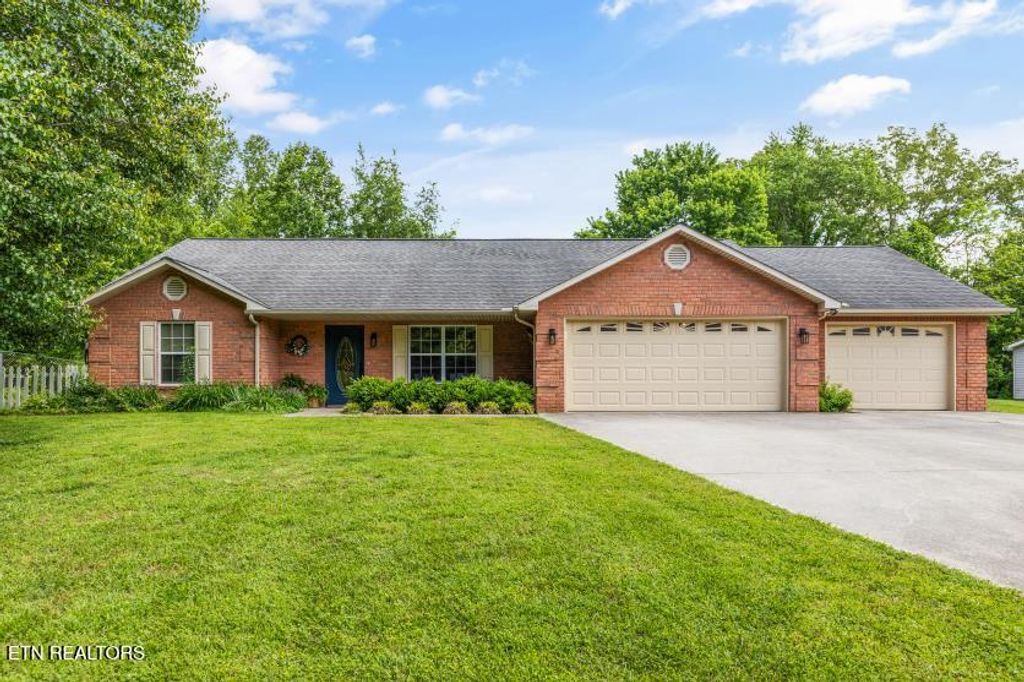 Photo of 8416 Ridgeland Drive, Corryton, TN 37721 (MLS # 1299850)
