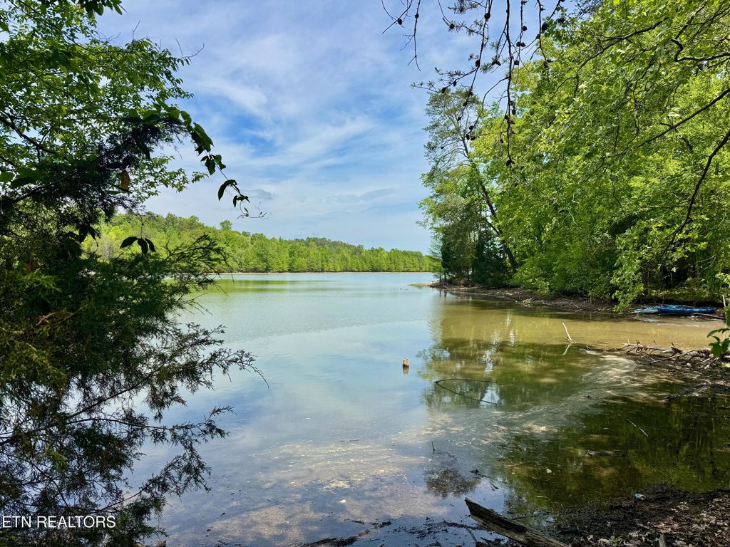 Photo of Lot 2 Eagle Ridge Rd, Kingston, TN 37763 (MLS # 1338846)