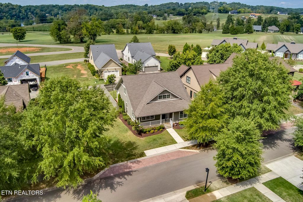 Photo of 484 Bobcat Run Drive, Loudon, TN 37774 (MLS # 1310705)