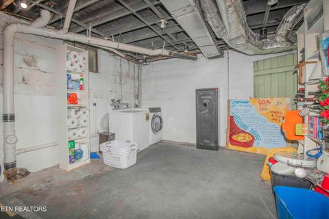 Tiny photo for 535 SW Chippewa Circle, Knoxville, TN 37919 (MLS # 1339205)