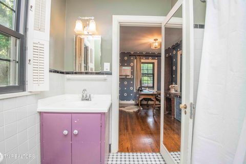 Tiny photo for 535 SW Chippewa Circle, Knoxville, TN 37919 (MLS # 1339205)