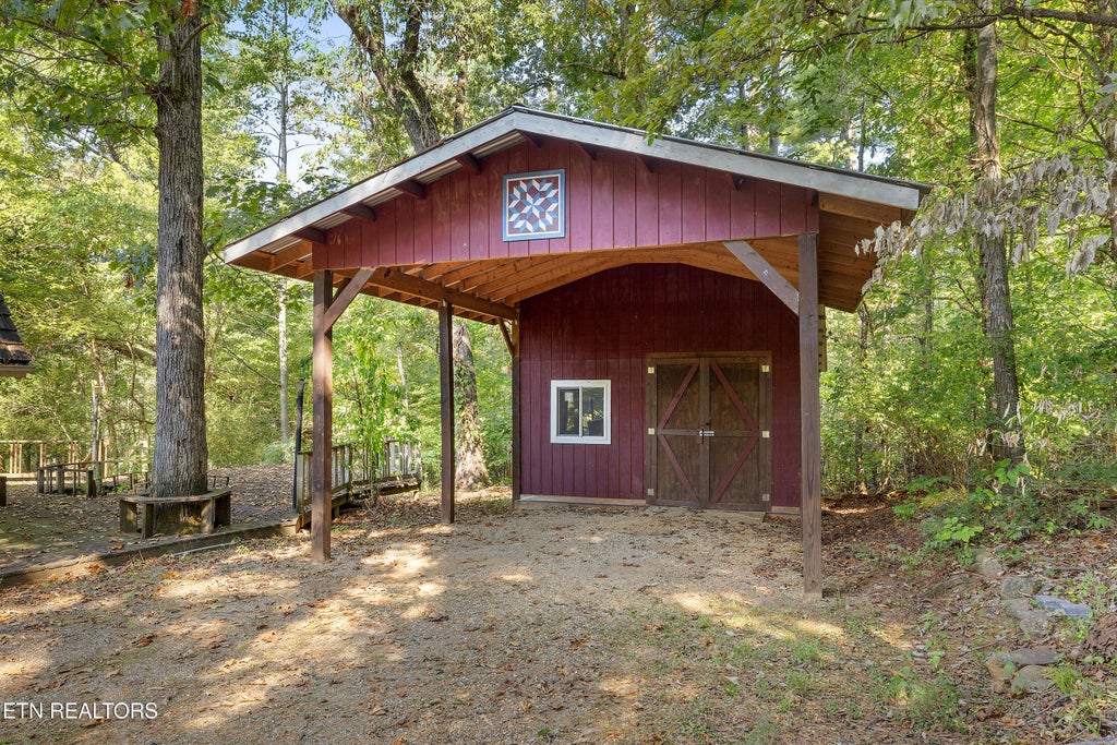 Photo of 1203 Golf Course Rd, Newport, TN 37821 (MLS # 1355924)