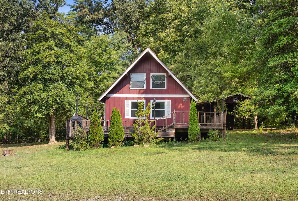Photo of 1203 Golf Course Rd, Newport, TN 37821 (MLS # 1355924)