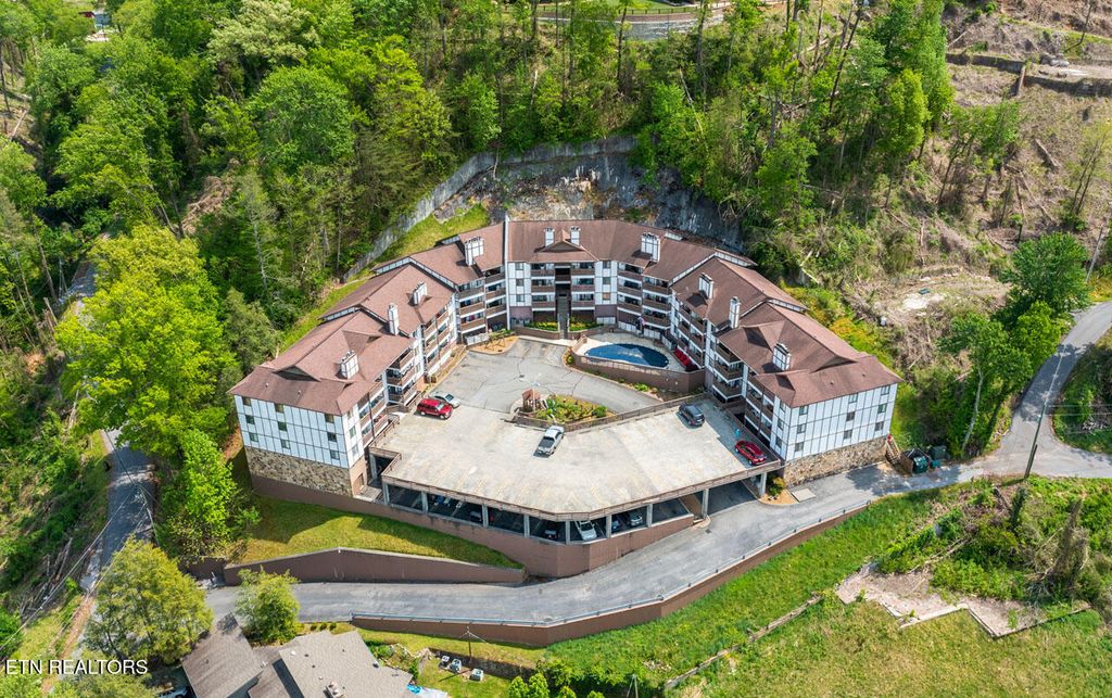 Photo of 616 Turkey Nest Rd #108, Gatlinburg, TN 37738 (MLS # 1339831)