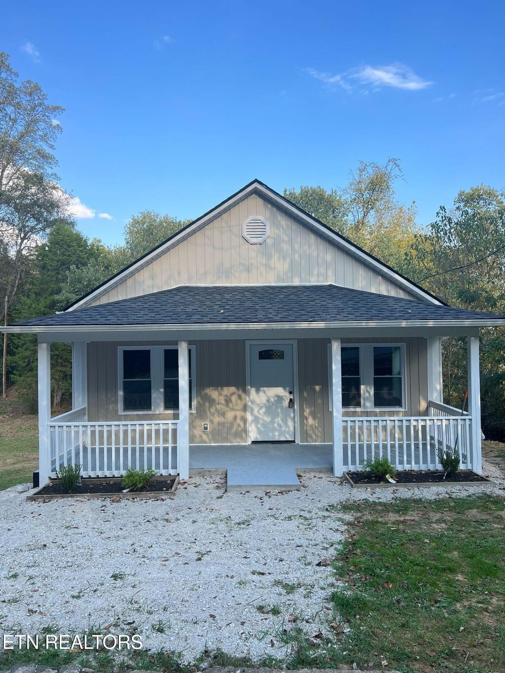 Photo of 314 Ayers Drive, Harriman, TN 37748 (MLS # 1320175)