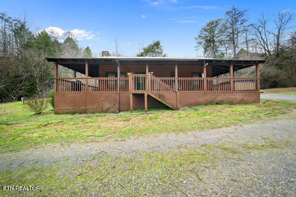 1999 E Mountain View Way
