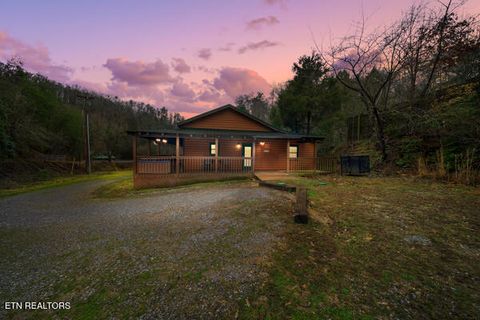 1999 E Mountain View Way Sevierville TN 37862