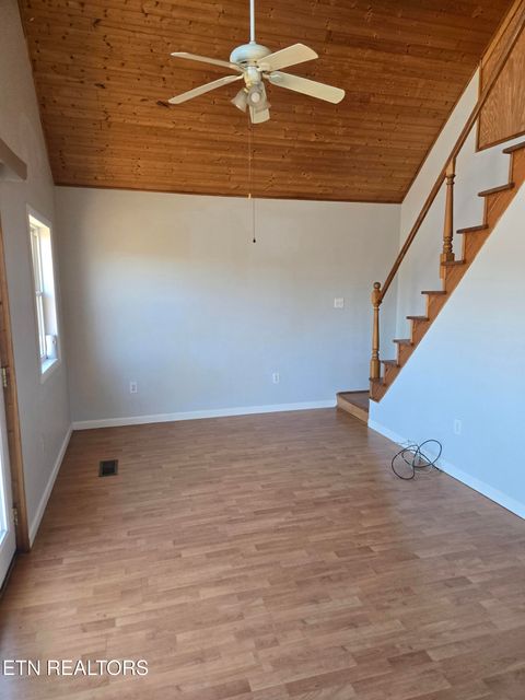 Tiny photo for 112 Daisy Lane, Wartburg, TN 37887 (MLS # 1331191)