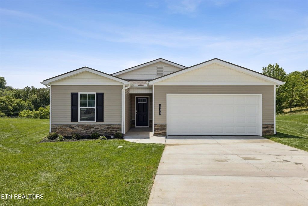 Photo of 183 S Blissful Meadows Drive, Harriman, TN 37748 (MLS # 1296783)