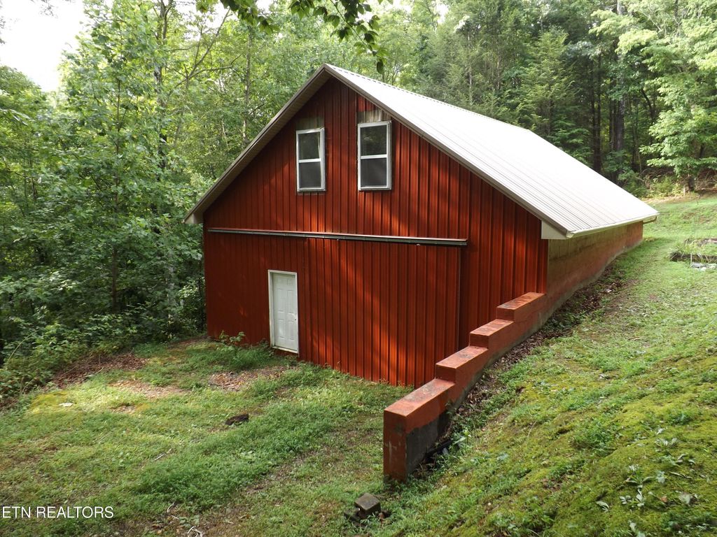 Photo of TBD Middle Court, New Tazewell, TN 37825 (MLS # 1315683)