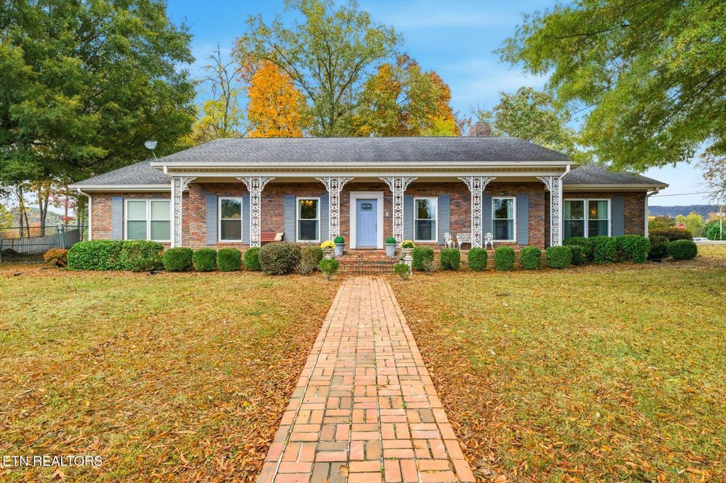 Photo of 715 Harren Court, Etowah, TN 37331 (MLS # 1321920)