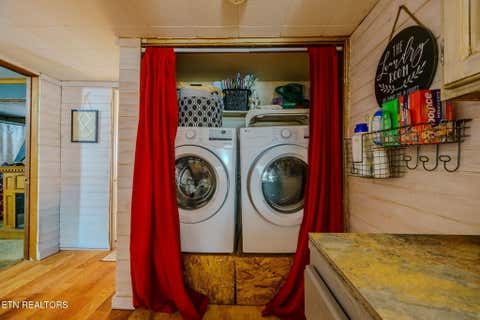 Tiny photo for 812 Marlow Circle, Clinton, TN 37716 (MLS # 1327966)