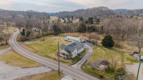Tiny photo for 812 Marlow Circle, Clinton, TN 37716 (MLS # 1327966)
