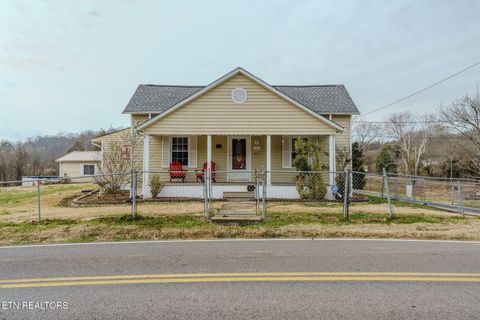 Photo of 812 Marlow Circle, Clinton, TN 37716 (MLS # 1327966)