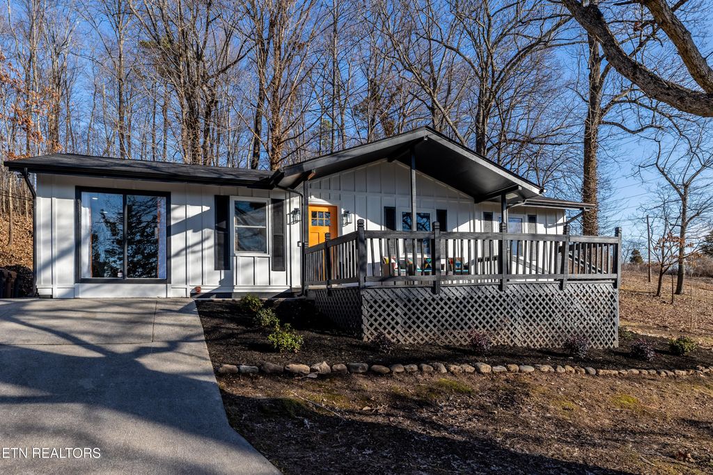 Photo of 2915 Nickle Rd, Knoxville, TN 37921 (MLS # 1333874)
