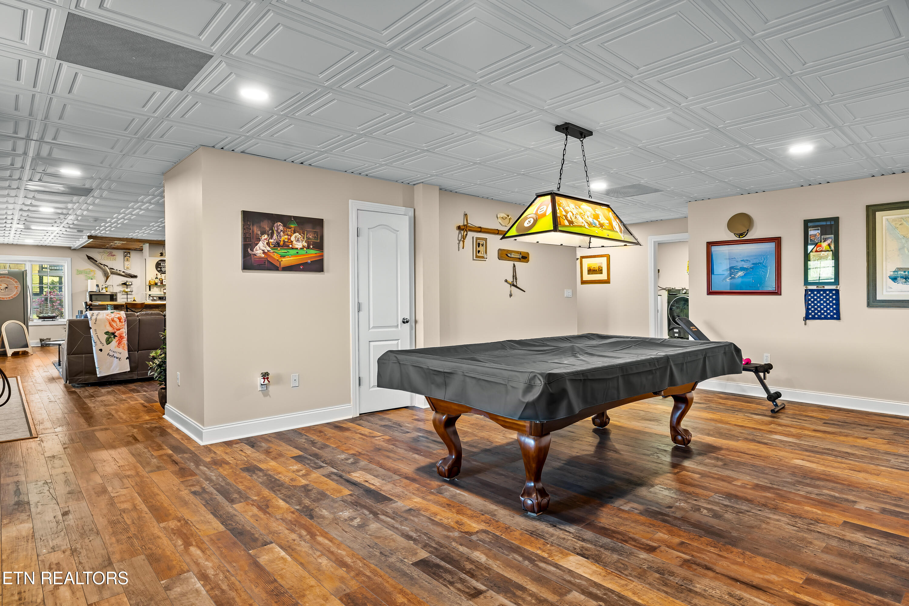 Townsend, Tennessee, 37882, United States, 3 Bedrooms Bedrooms, ,6 BathroomsBathrooms,Residential,Active,2041369