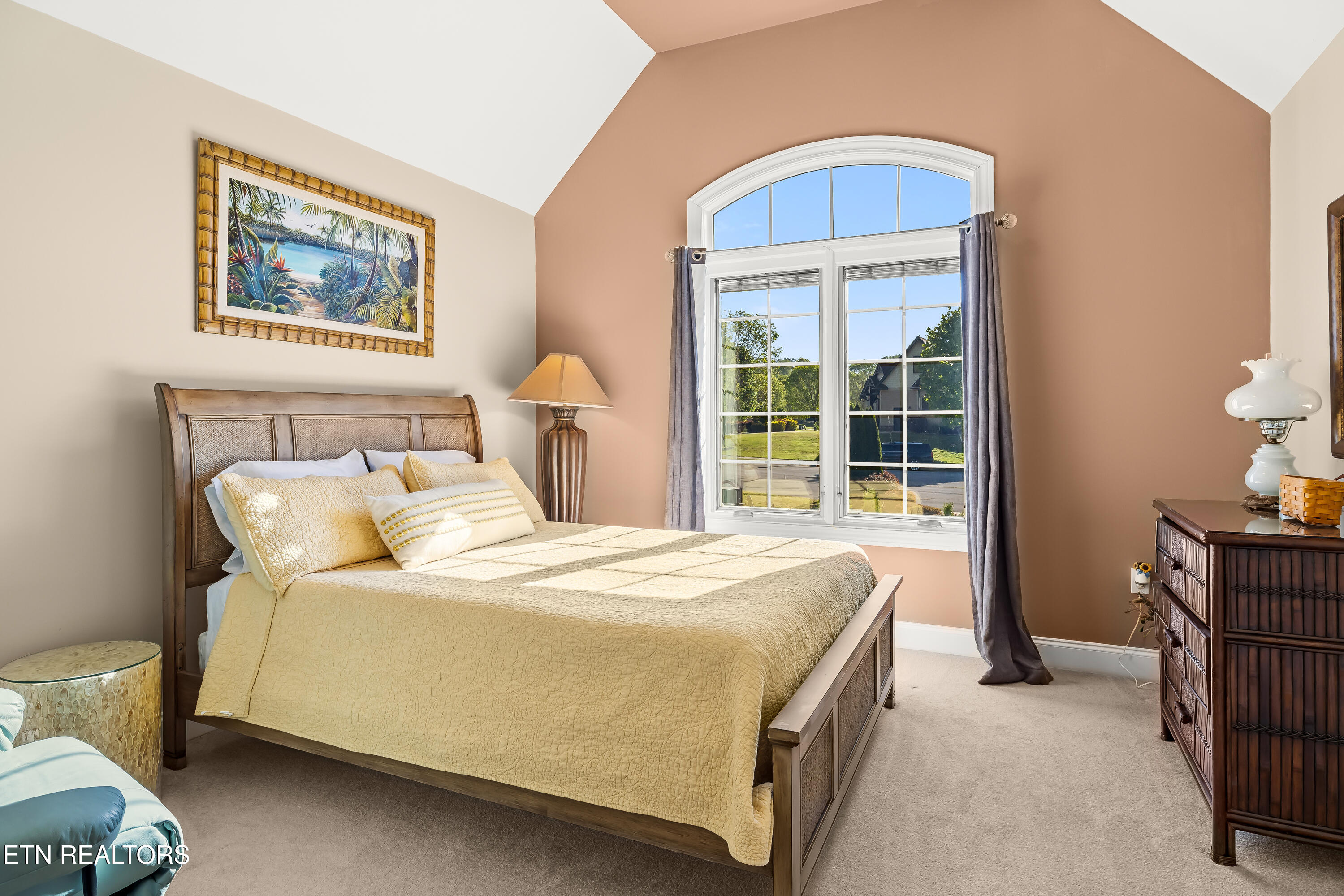 Townsend, Tennessee, 37882, United States, 3 Bedrooms Bedrooms, ,6 BathroomsBathrooms,Residential,Active,2041369