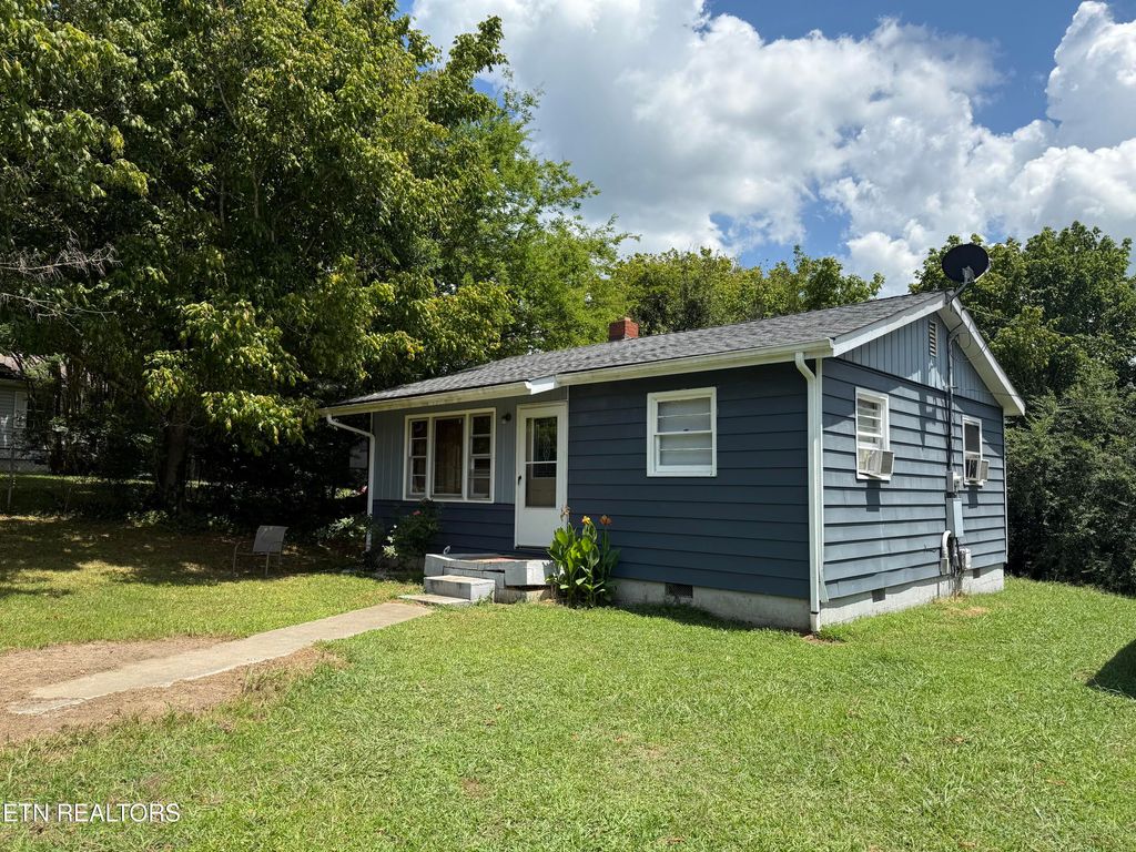 Photo of 106 Keener Rd, Seymour, TN 37865 (MLS # 1307861)