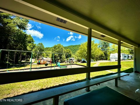 Tiny photo for 162 Highway 73, Townsend, TN 37882 (MLS # 1335023)