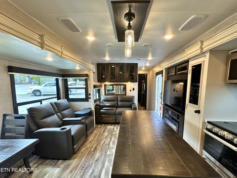 Tiny photo for 162 Highway 73, Townsend, TN 37882 (MLS # 1335023)