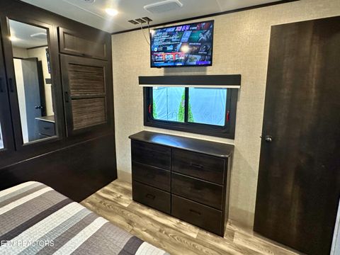 Tiny photo for 162 Highway 73, Townsend, TN 37882 (MLS # 1335023)