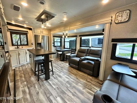 Tiny photo for 162 Highway 73, Townsend, TN 37882 (MLS # 1335023)