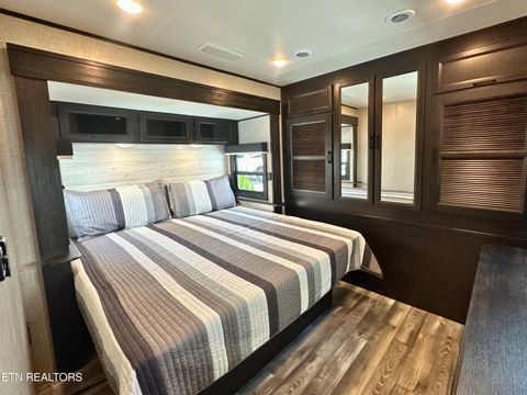 Tiny photo for 162 Highway 73, Townsend, TN 37882 (MLS # 1335023)