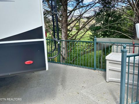 Tiny photo for 162 Highway 73, Townsend, TN 37882 (MLS # 1335023)