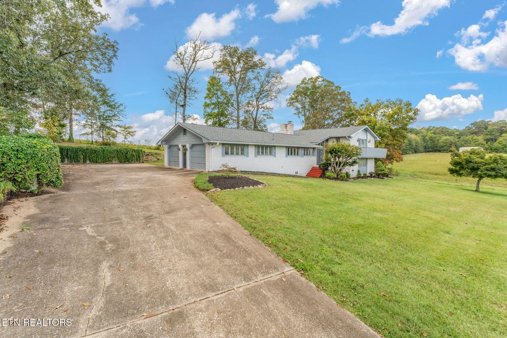 Photo of 150 County Road 624, Etowah, TN 37331 (MLS # 1319261)