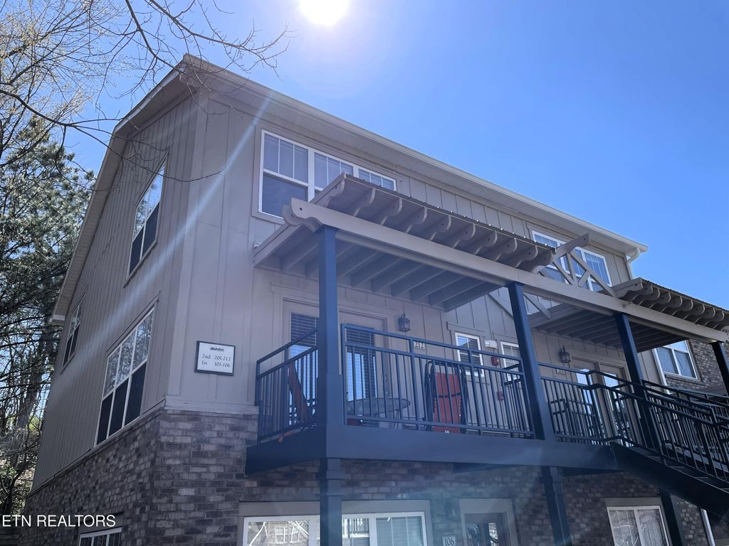 Photo of 3914 Cherokee Woods Way Way #7-212, Knoxville, TN 37920 (MLS # 1333713)