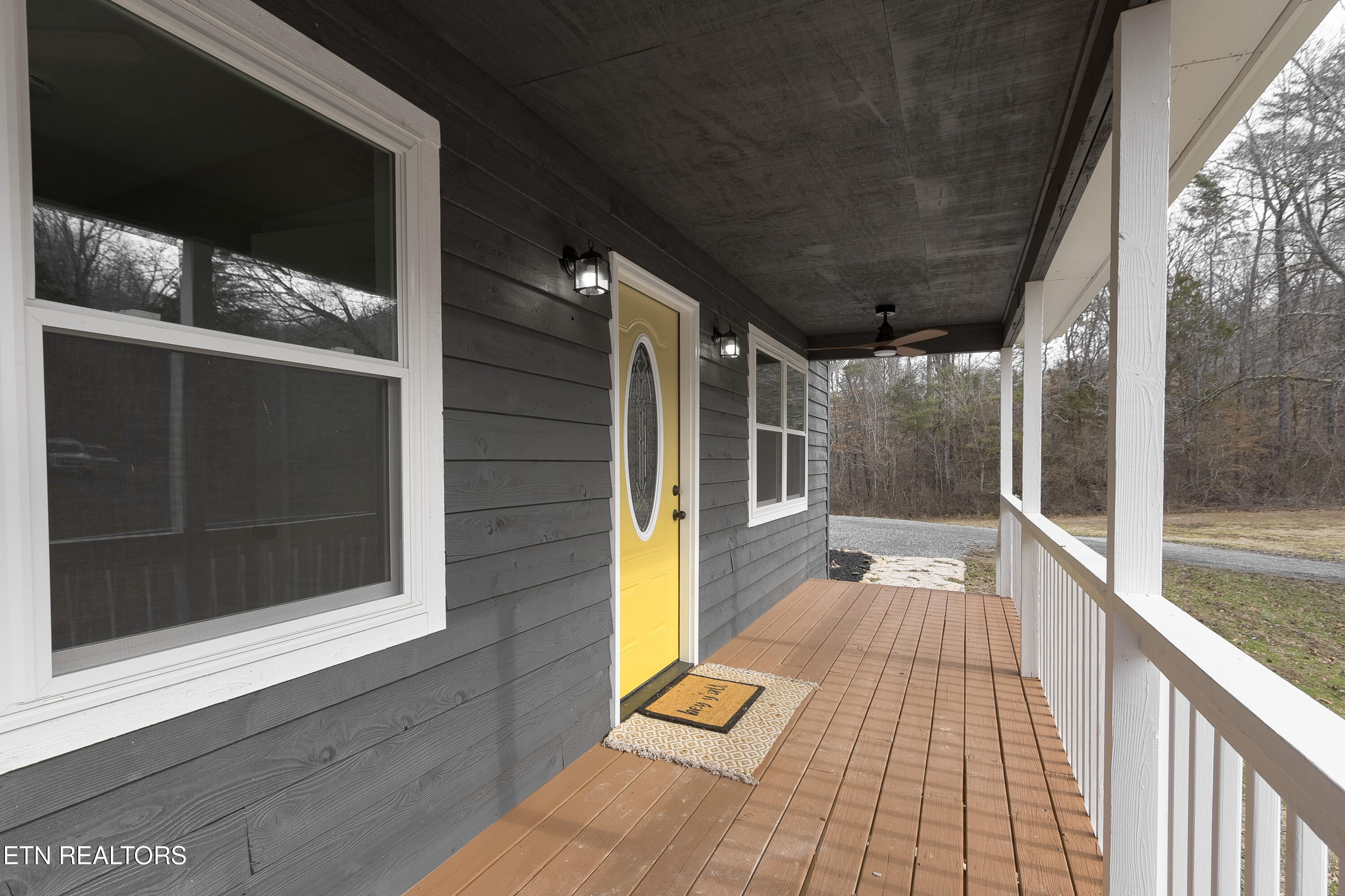 589 Possum Valley Rd