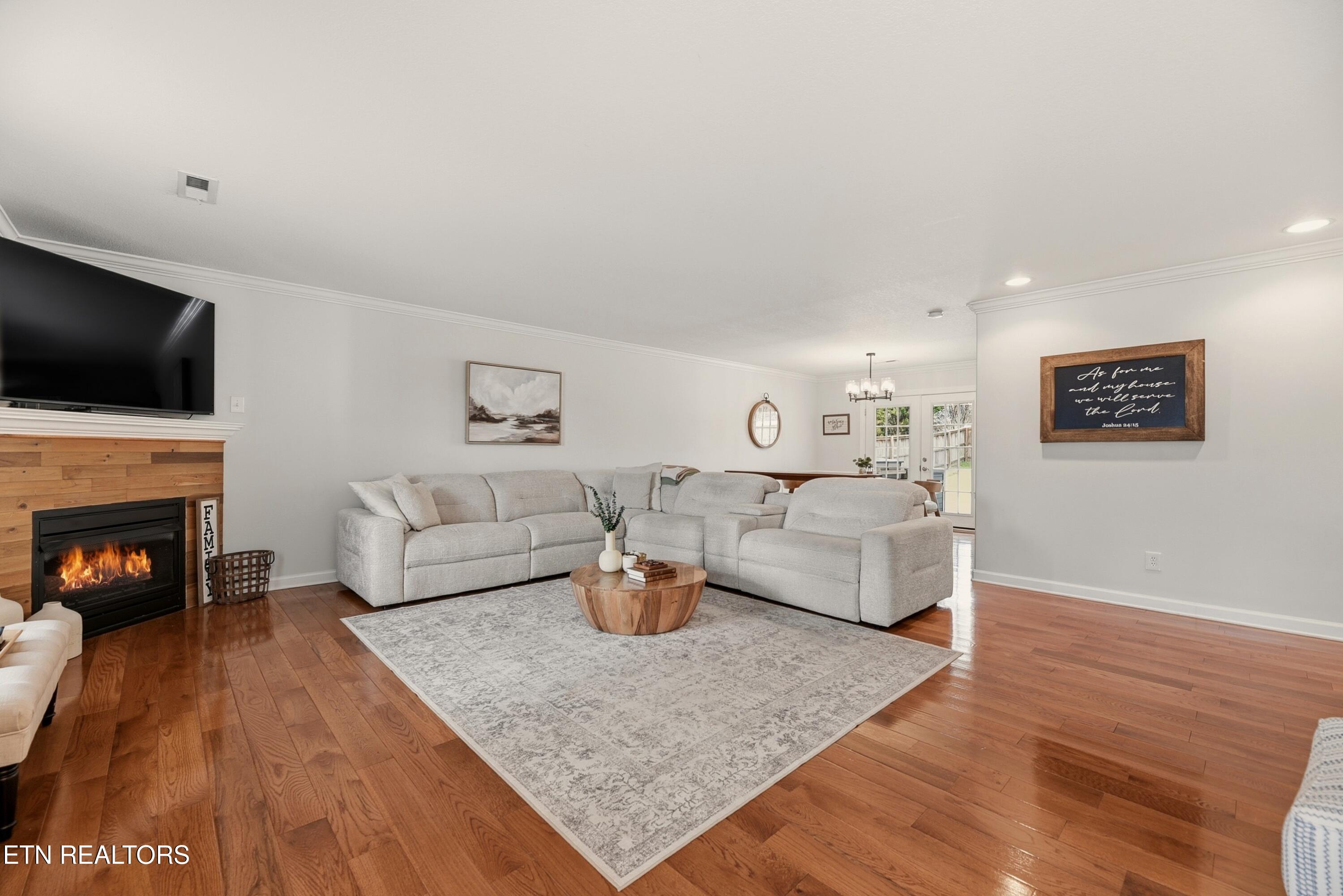 117 Elizabethton Way