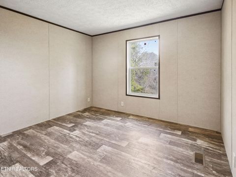 Tiny photo for 140 N Hillcrest Drive, Spring City, TN 37381 (MLS # 1323091)