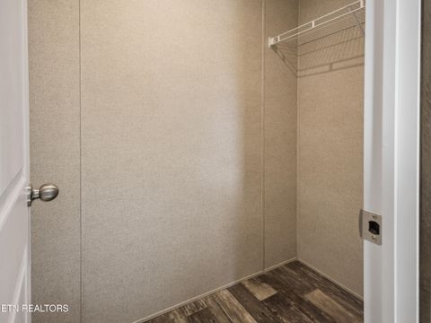 Tiny photo for 140 N Hillcrest Drive, Spring City, TN 37381 (MLS # 1323091)