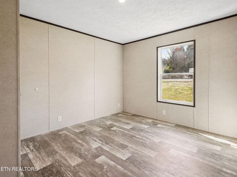 Tiny photo for 140 N Hillcrest Drive, Spring City, TN 37381 (MLS # 1323091)